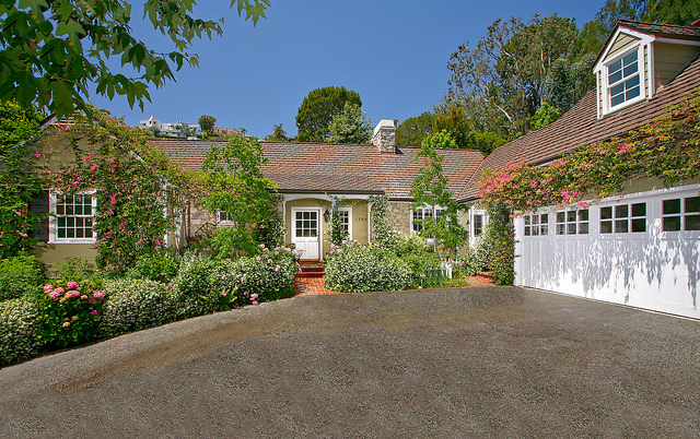 North Doheny Dr