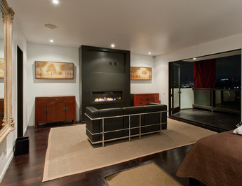 2300 Ronda Vista Drive