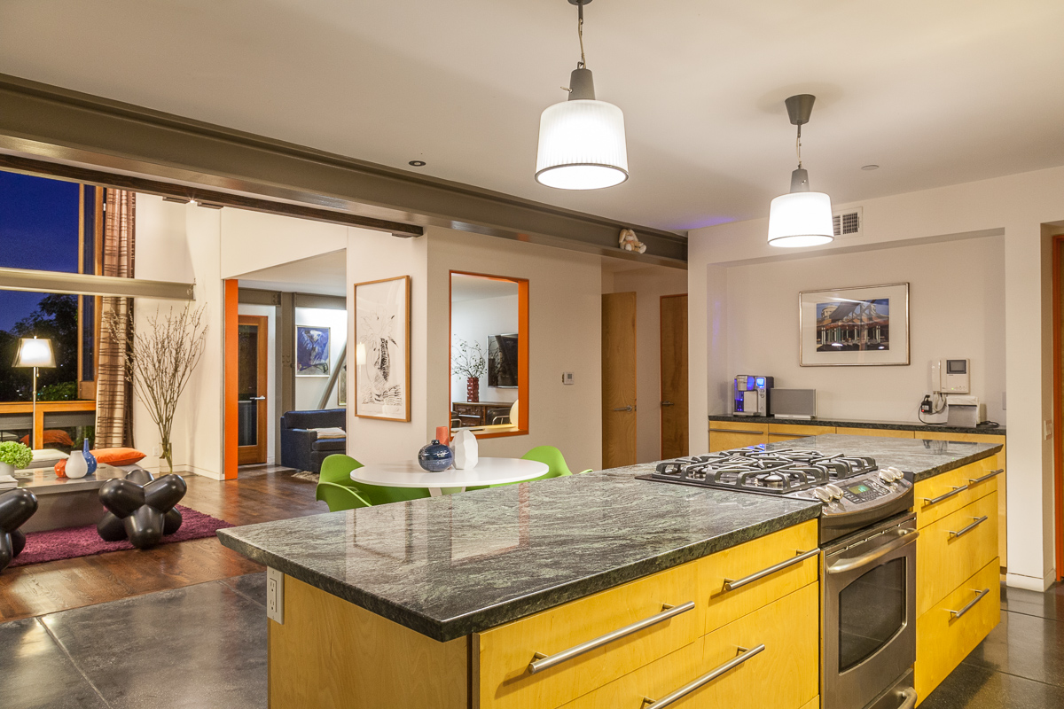 2358 Silver Ridge