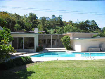 5527 Green Oak Drive