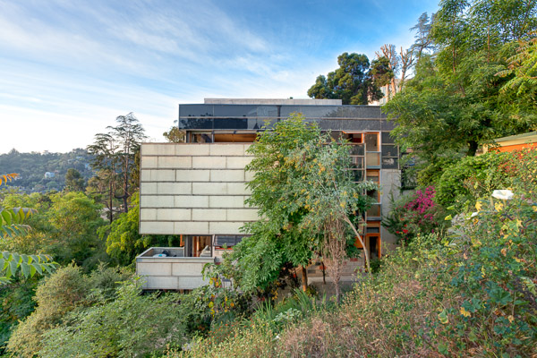 2358 Silver Ridge
