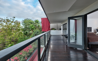 2300 Ronda Vista Drive