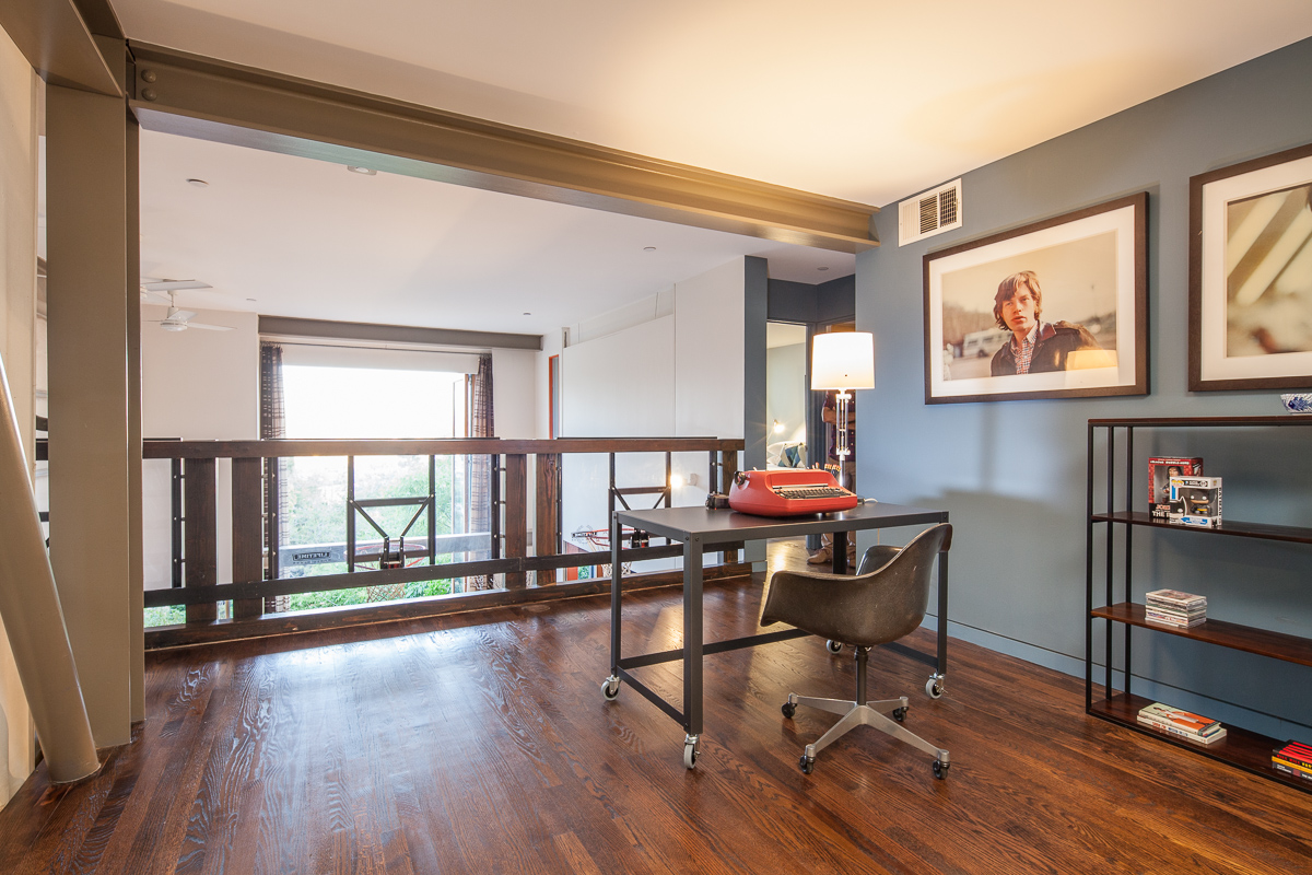 2358 Silver Ridge