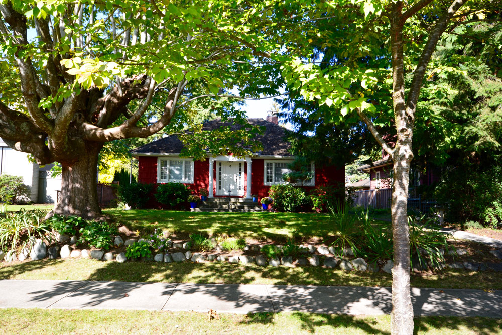 3865 W. 37TH AVENUE