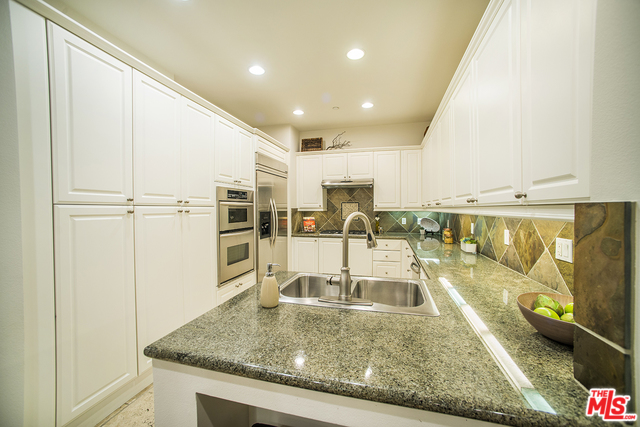 5721 South Crescent Pk 102