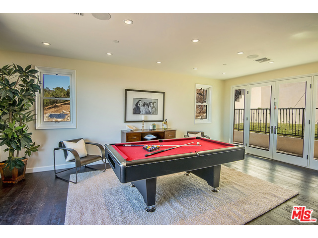 2971 Laurel Canyon Rd
