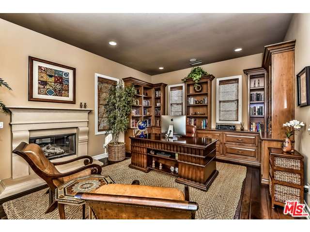 7571 Coastal View Dr