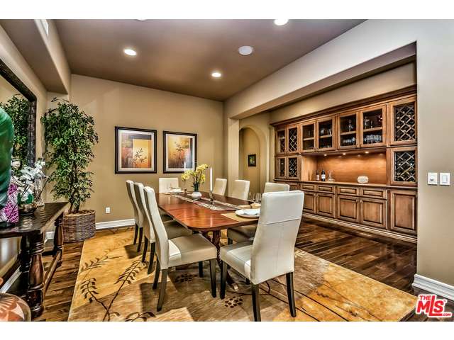 7571 Coastal View Dr