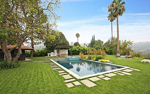 11524 Amanda Drive