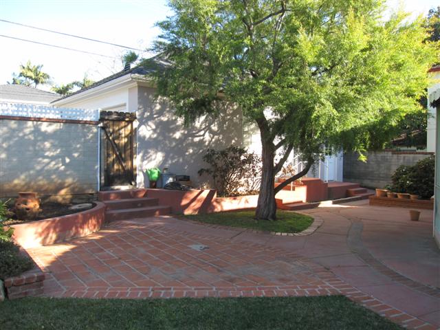 1056 Illif Street