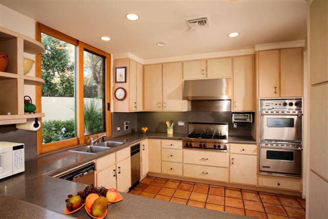12899 Mulholland Drive