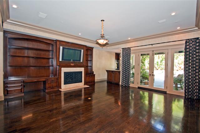 12094 Summit Circle
