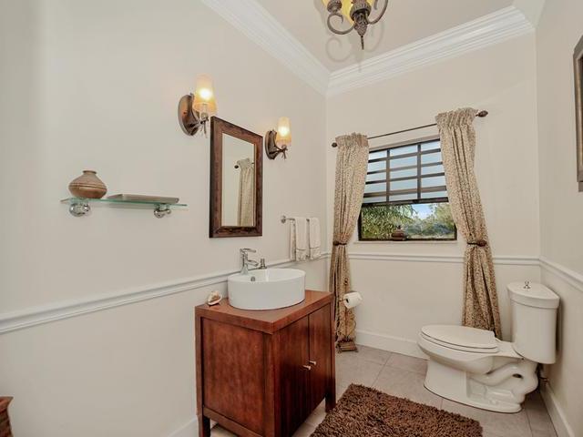 Pine Bay Exec Villa