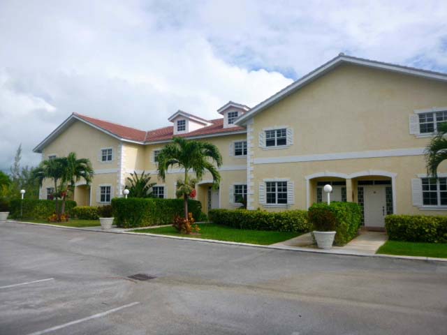 INCOME PRODUCING 6 UNIT CONDO WITH DOCKAGE IN LUCAYA