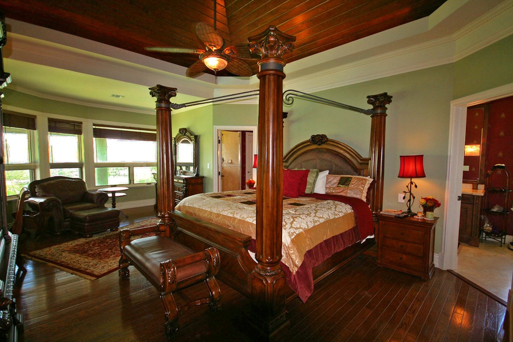 Stunning Home on the Canal in Fortune Bay!