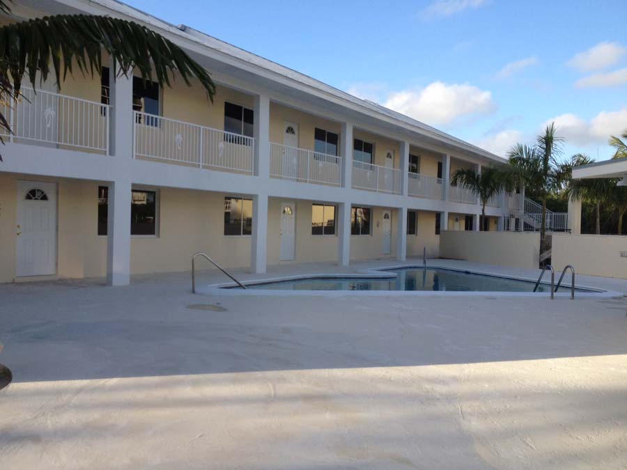 Villas in Lucaya Apartment Complex