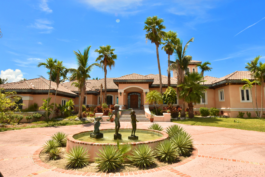 BEACHFRONT ESTATE