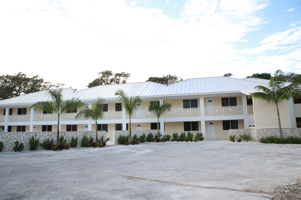 Villas in Lucaya Apartment Complex