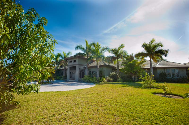 Fortune Bay Canal Home on Grand Bahama Island