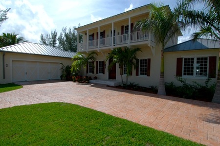 12 Fortune Bay Circle