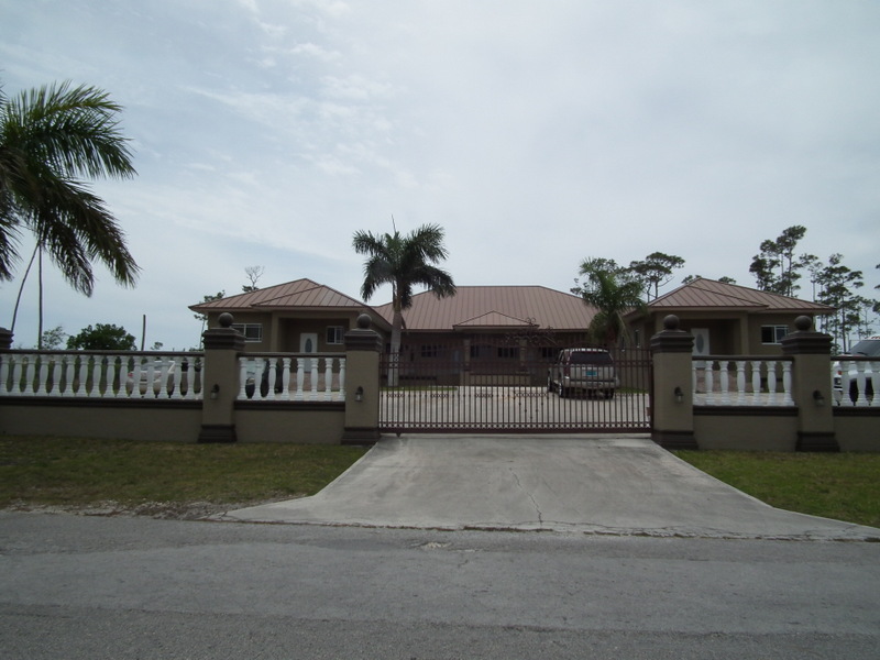 Residential for sale in Grand Bahama/Freeport, Bahamas, 21820C1559588879636