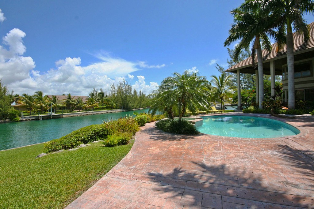 Stunning Home on the Canal in Fortune Bay!