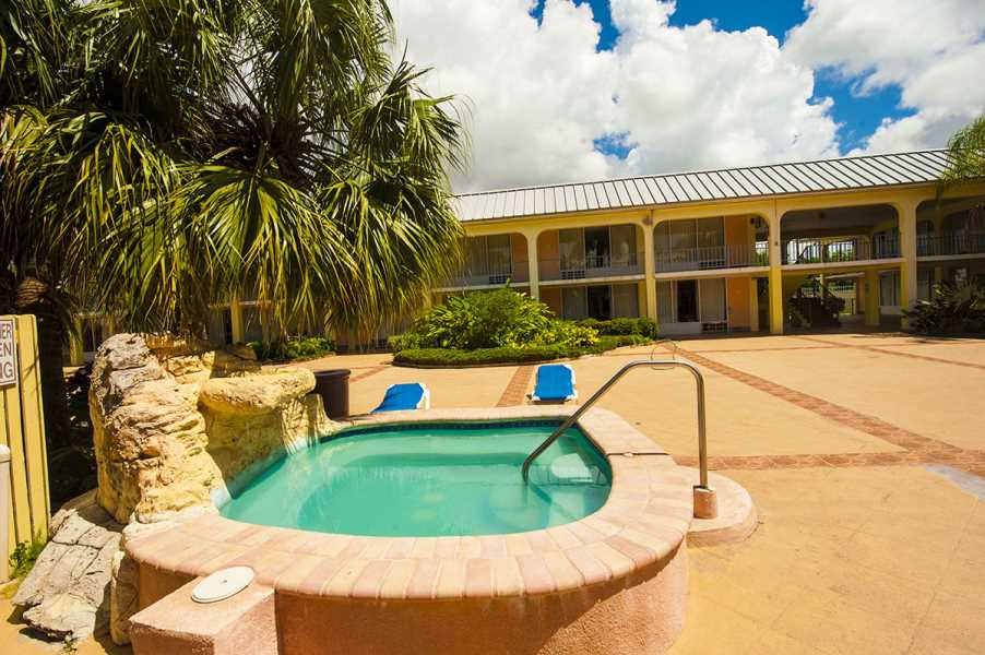 IDEAL HOTEL INVESTMENT