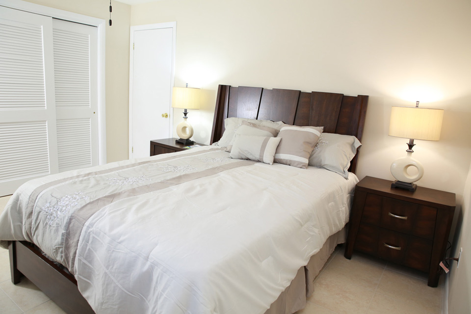 Villas in Lucaya Apartment Complex