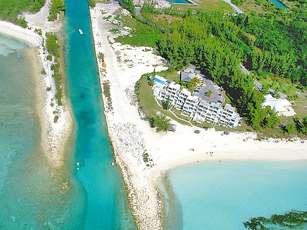 Bahama Terrace Yacht And Country Club