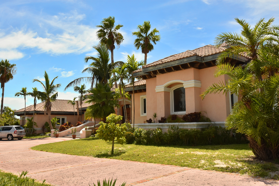 BEACHFRONT ESTATE