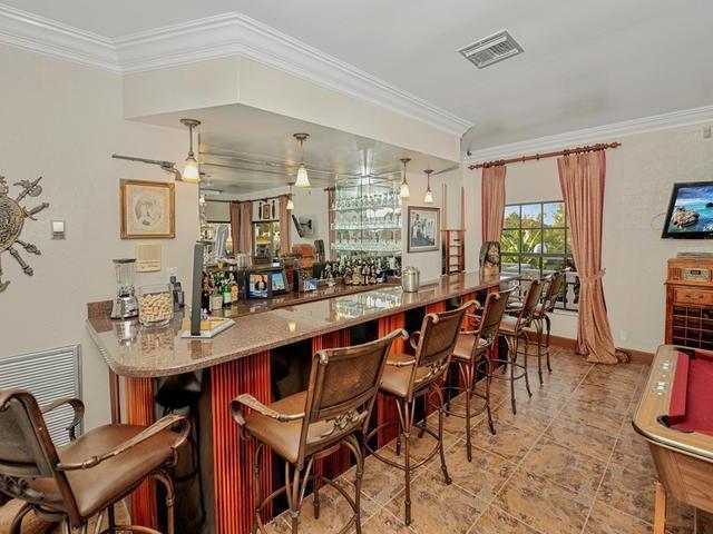 Pine Bay Exec Villa