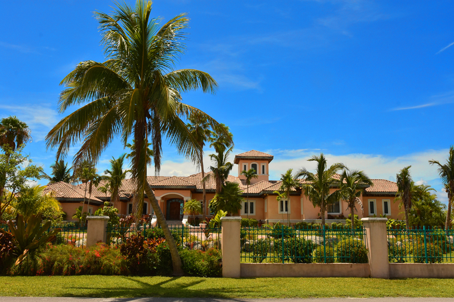 BEACHFRONT ESTATE