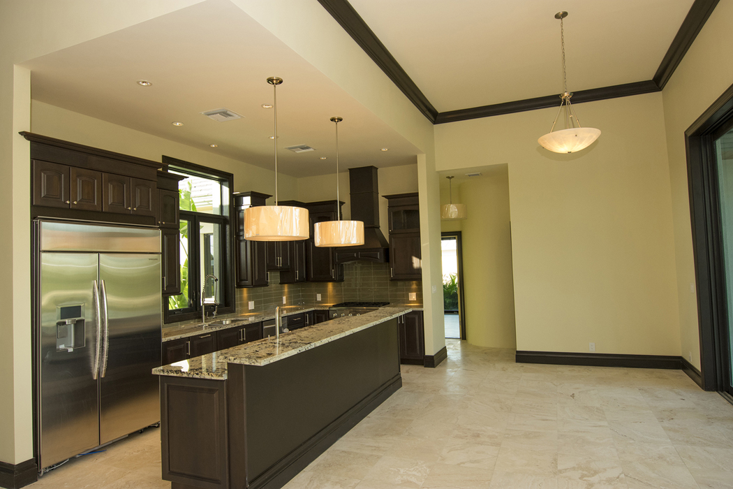 AWESOME EXECUTIVE CANAL FRONT VILLA