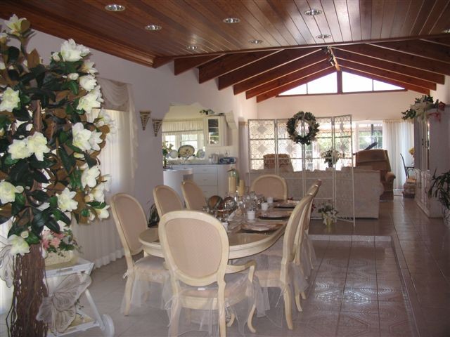 Lovely Canal Front Home In Bahamia