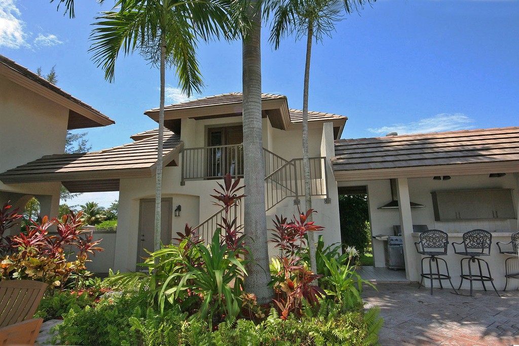 Stunning Home on the Canal in Fortune Bay!