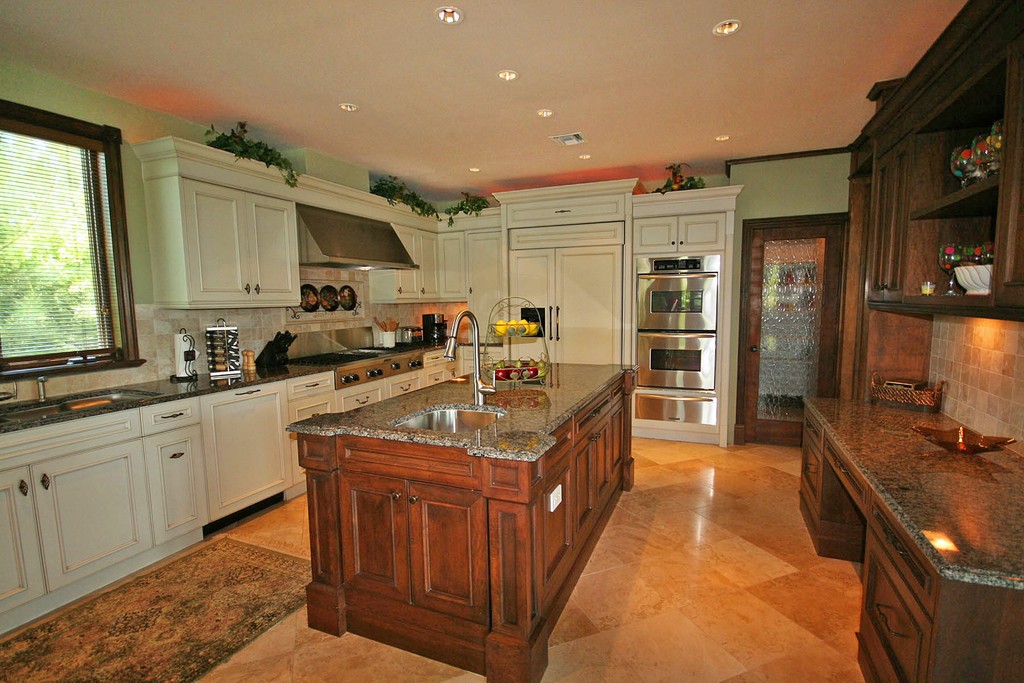 Stunning Home on the Canal in Fortune Bay!