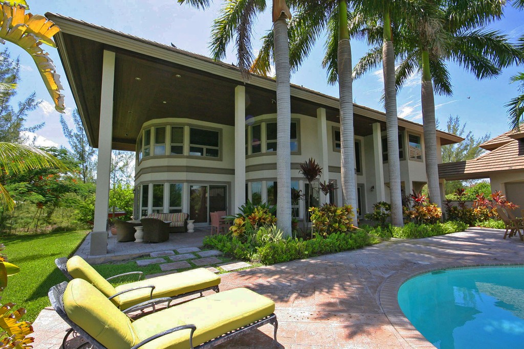 Stunning Home on the Canal in Fortune Bay!