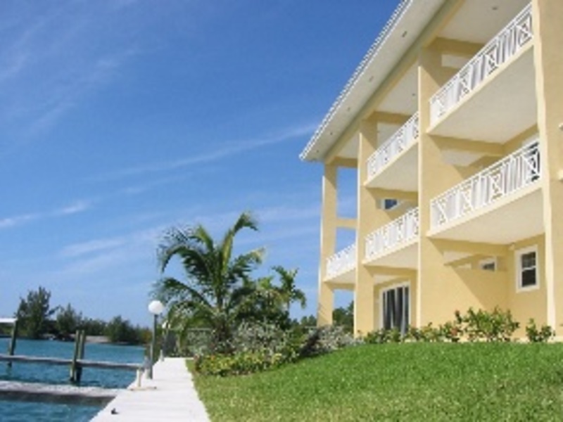 Beautiful Development in Bahamia