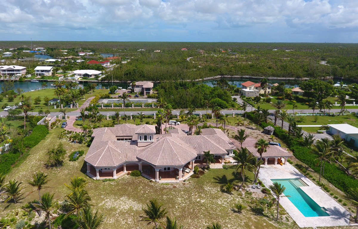 BEACHFRONT ESTATE