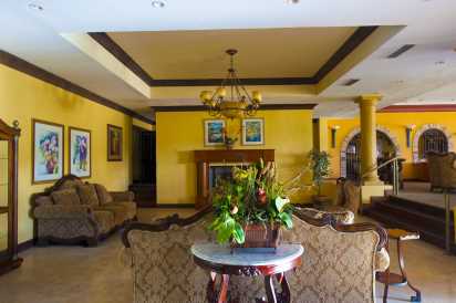 XANADU BEACH HOTEL