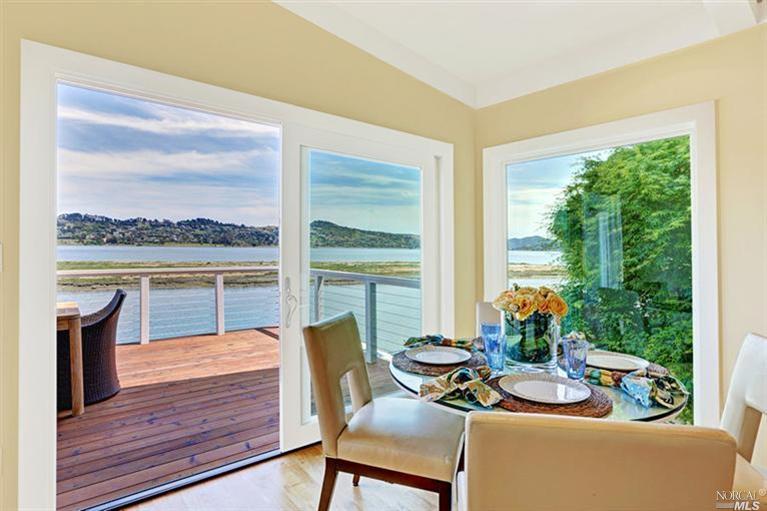 1 Strawberry Landing