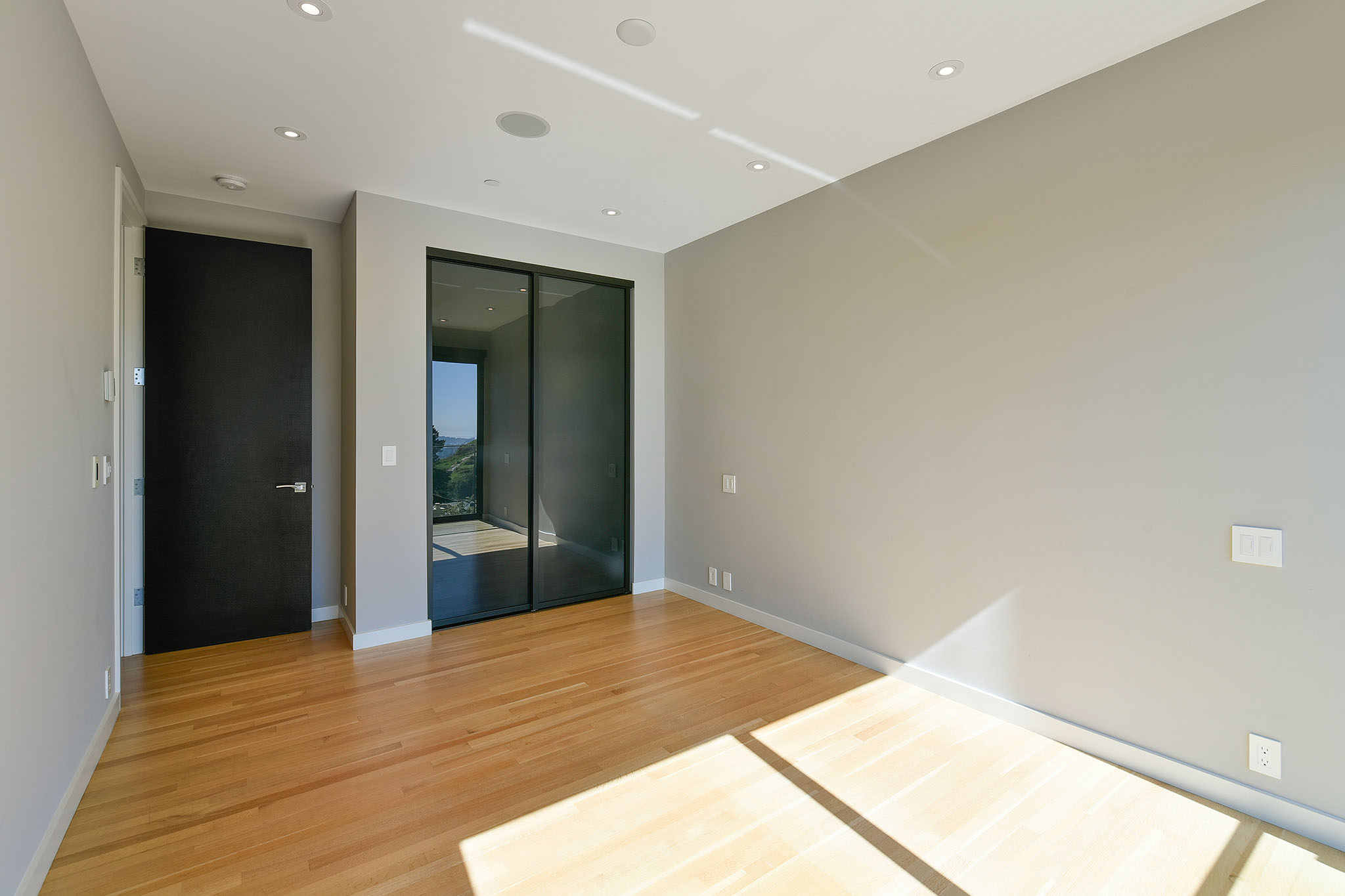457 Buena Vista East