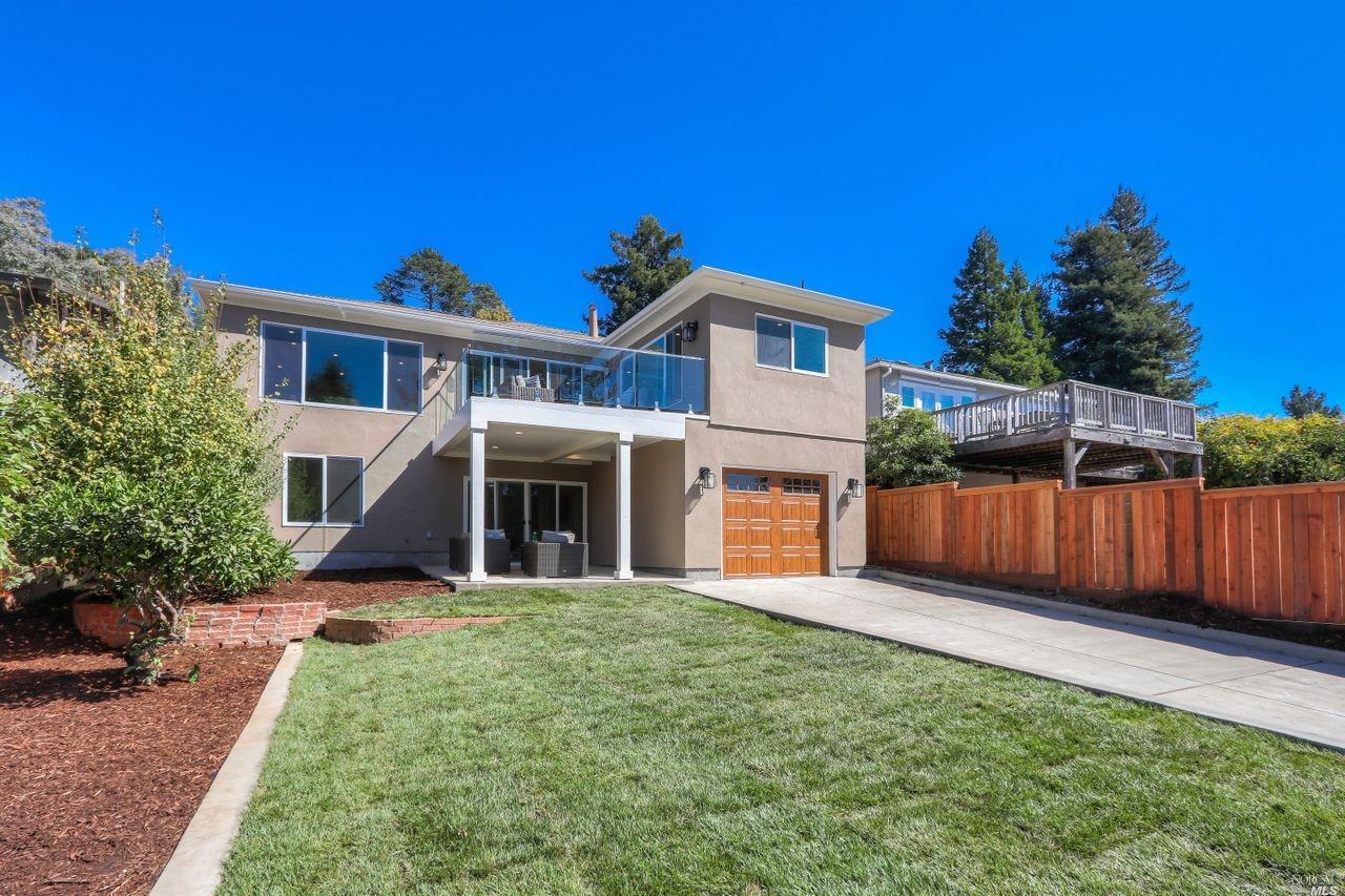 31 Alvarado Ave