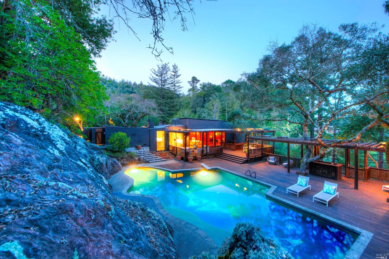 445 Woodland Road