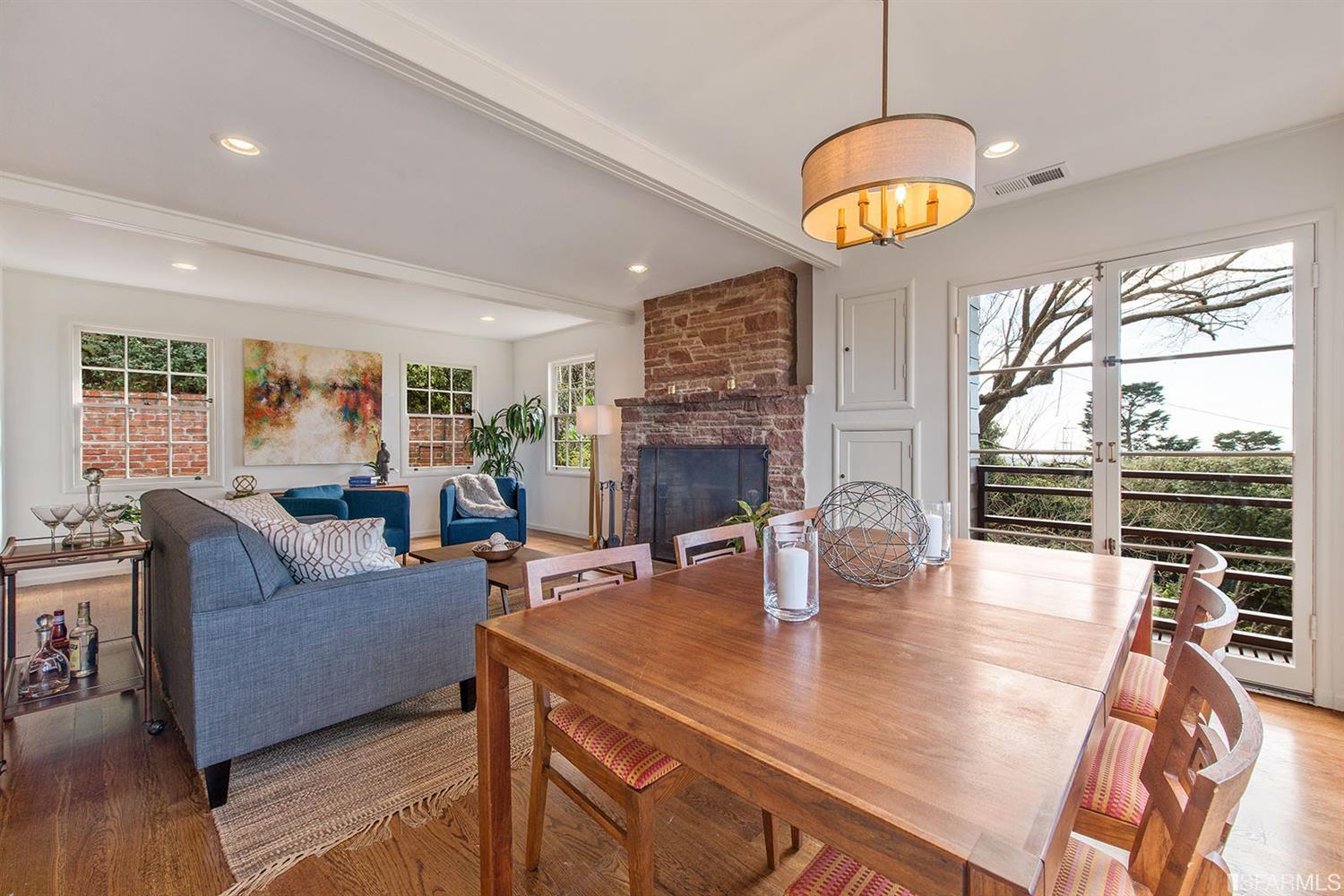 140 Edgehill Way