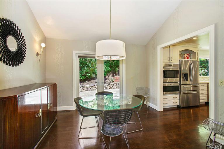 23 S Knoll Rd