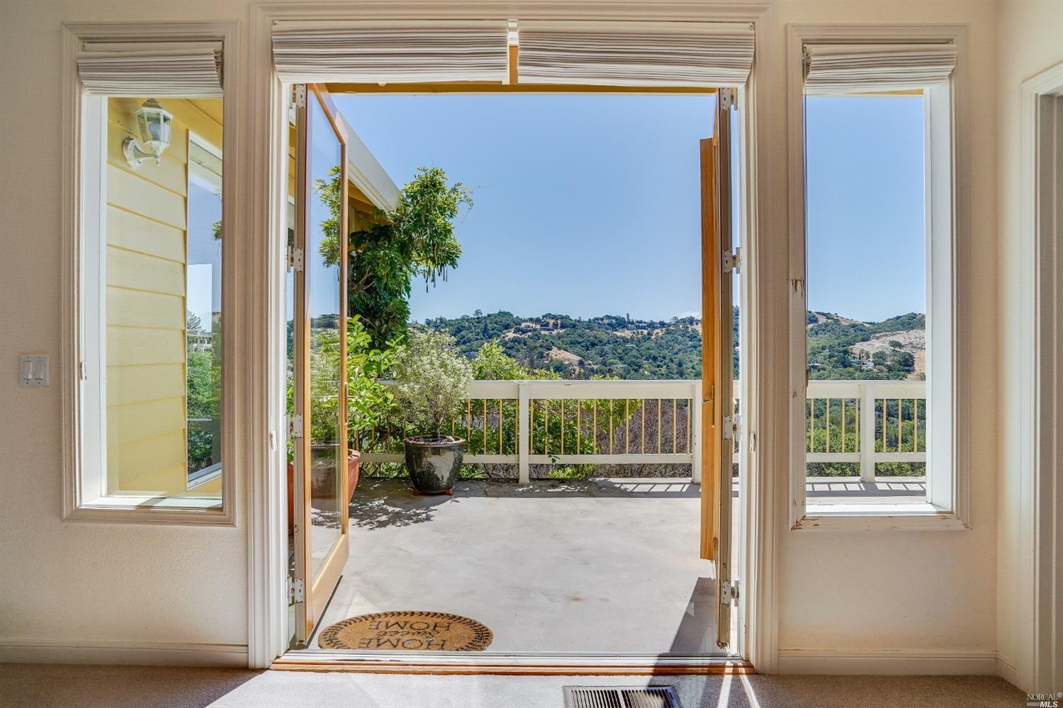 42 West Oak Knoll