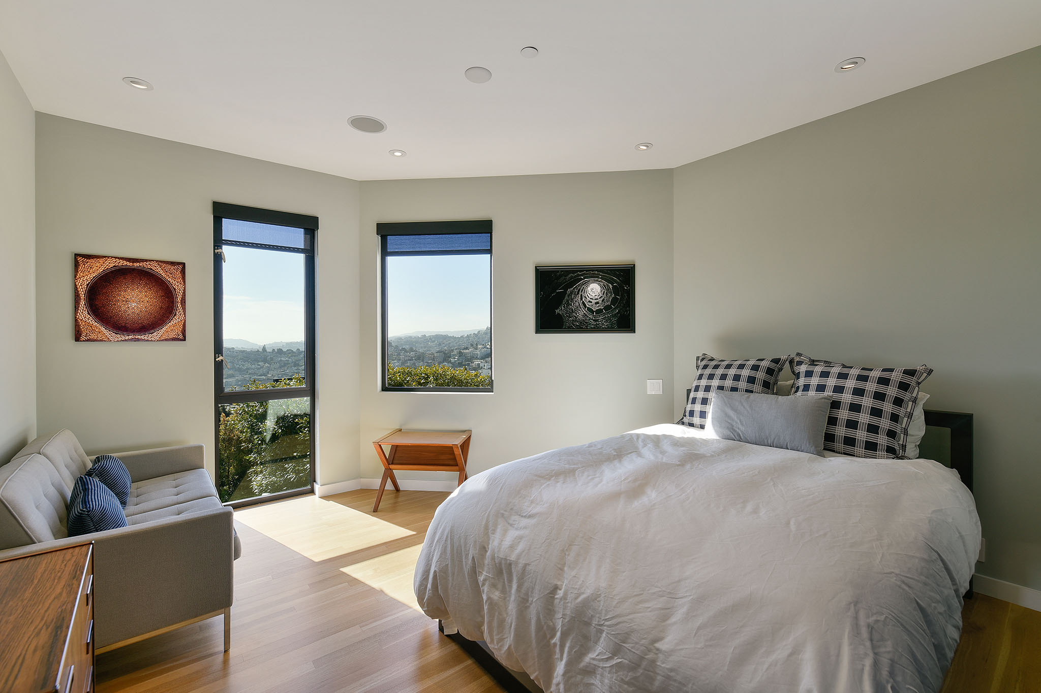 457 Buena Vista East
