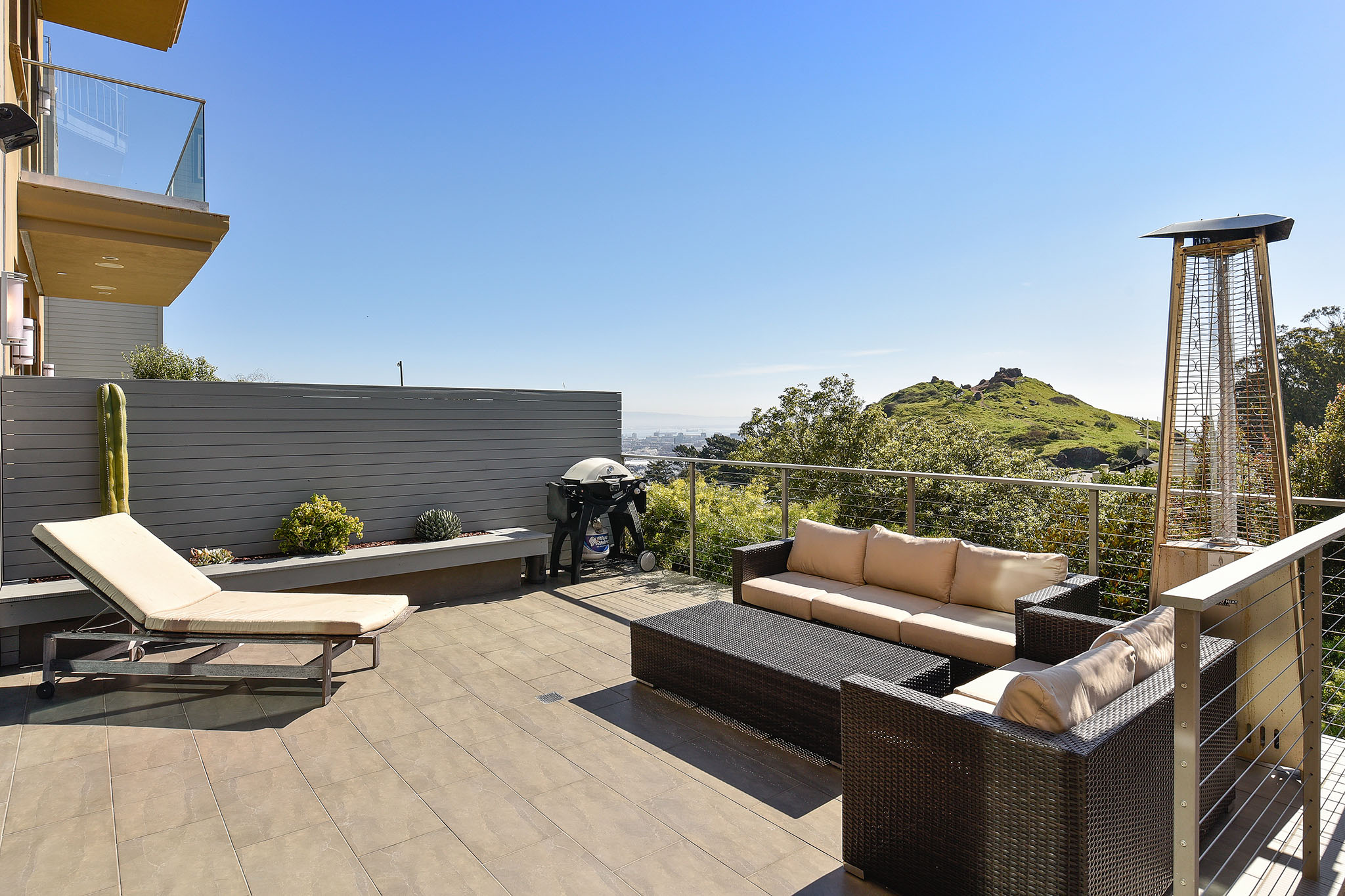 457 Buena Vista East