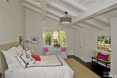 18 Canyon Road